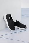 Women� Comfortable Black Sports Shoes