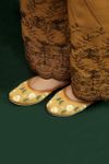 Women Stylish Mustard Zari Khussa