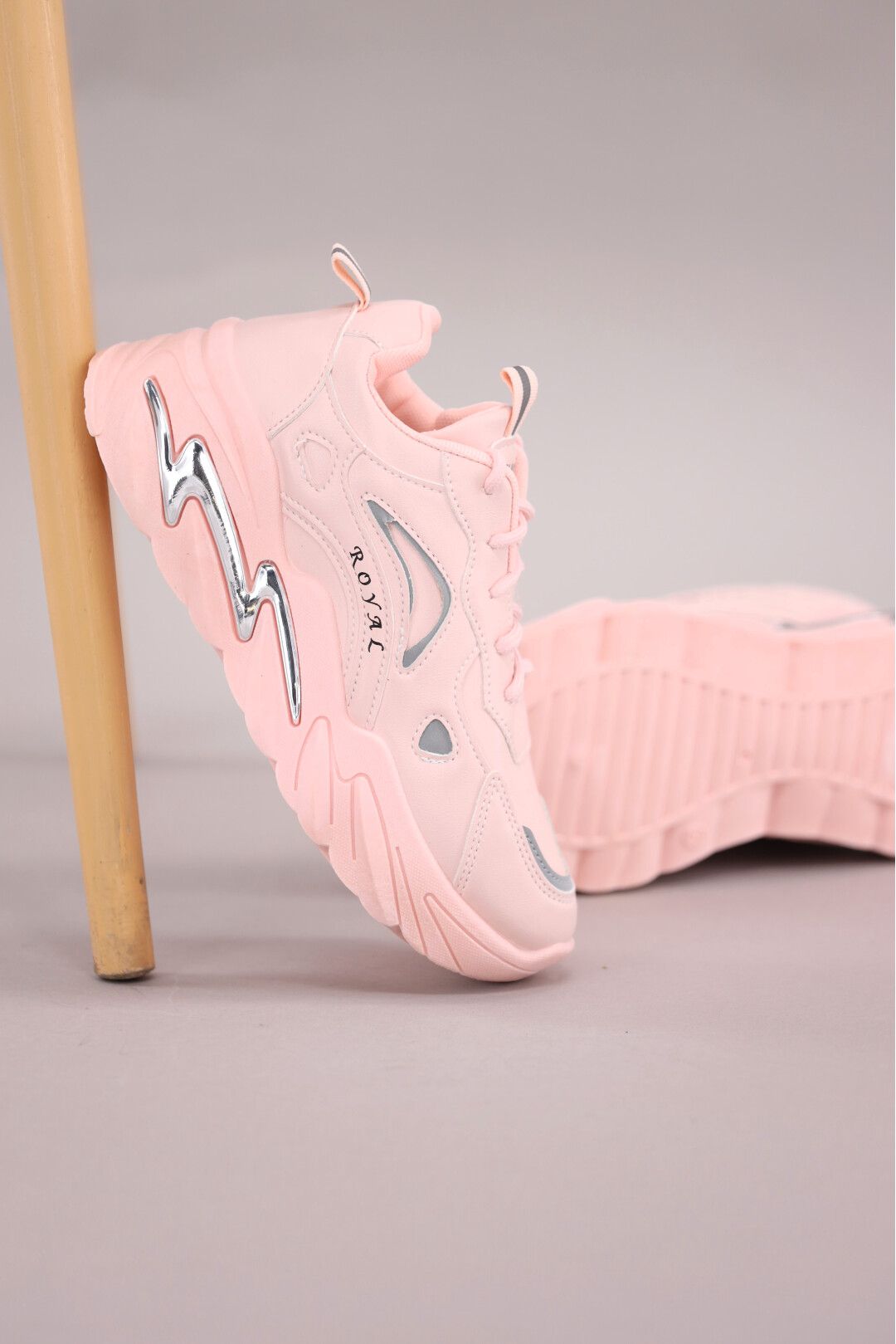 Buy Women Premium Pink Chunky Sneaker Online in Pakistan On Clicky